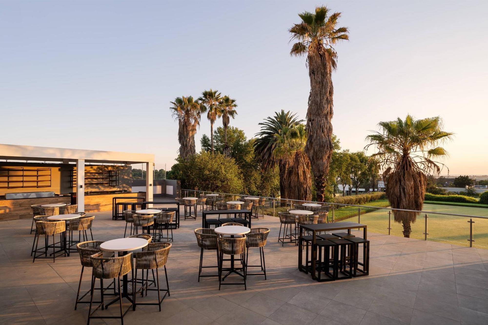 Protea Hotel By Marriott Johannesburg Wanderers Exteriér fotografie