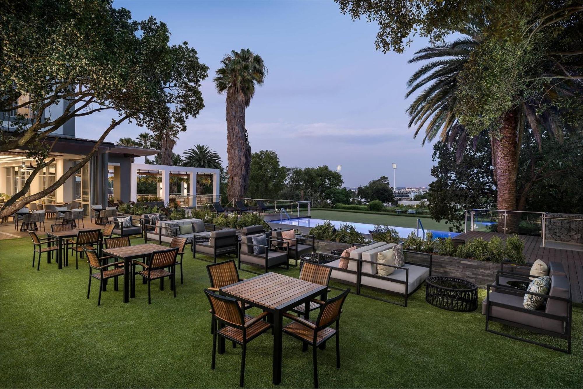 Protea Hotel By Marriott Johannesburg Wanderers Exteriér fotografie